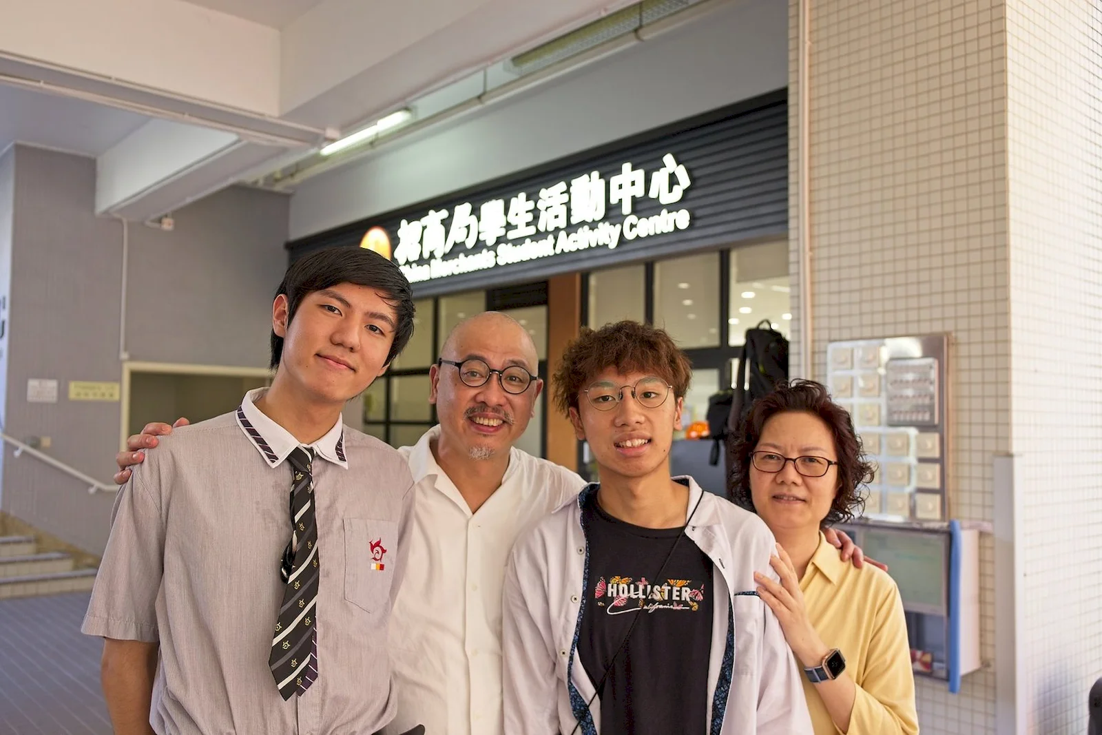 喆喆中學畢業